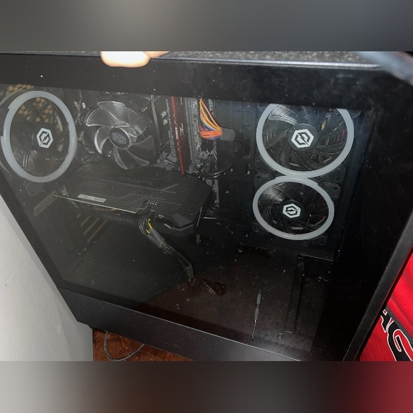 CyberPowerPC Gamer - Picture 8 of 11